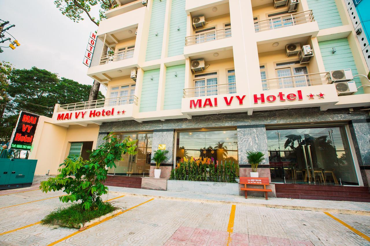 Mai Vy Hotel Trang Bang Экстерьер фото